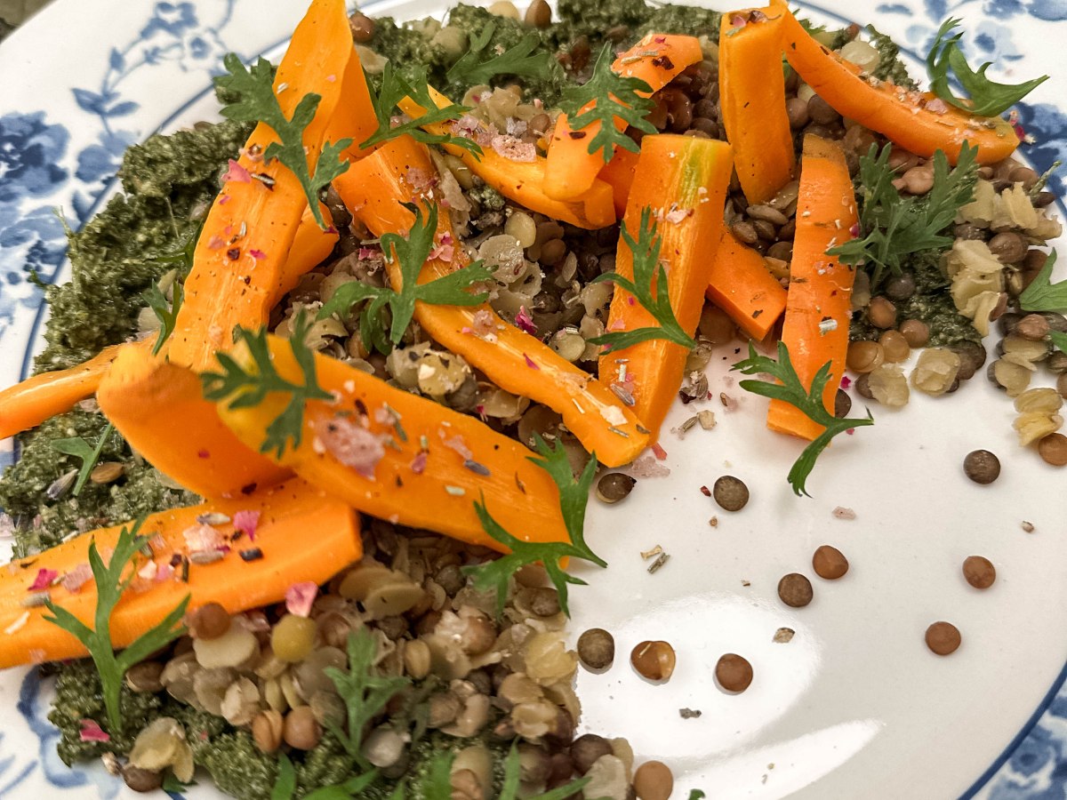 Zero waste pesto van wortelloof 